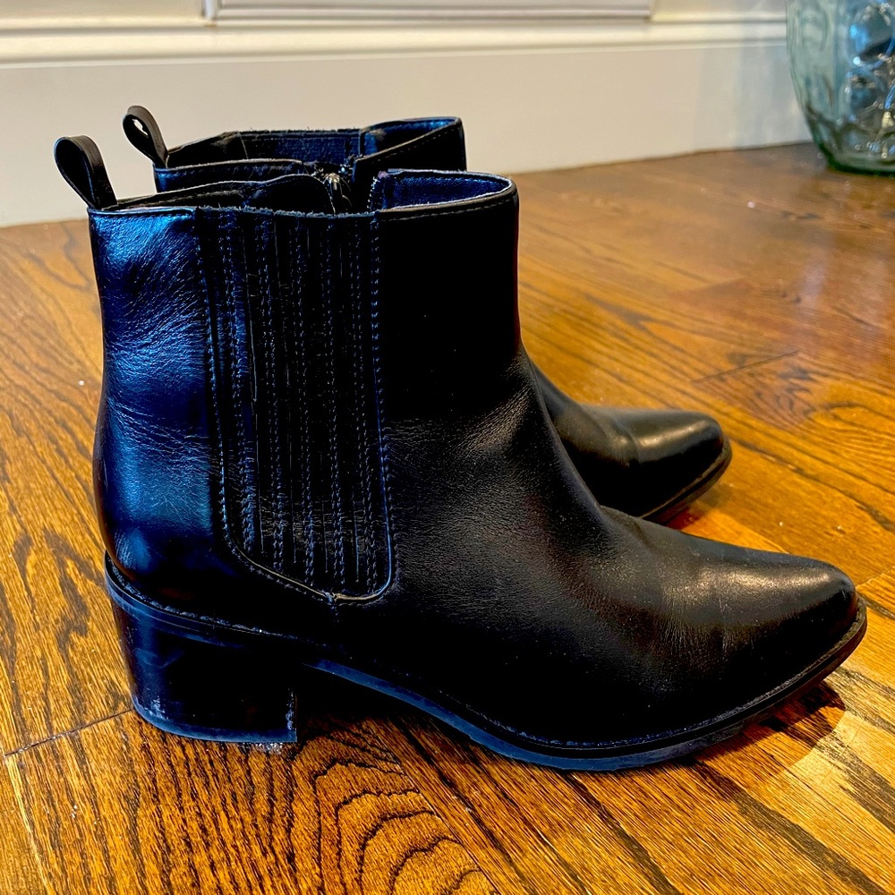 Blondo Waterproof women’s booties
